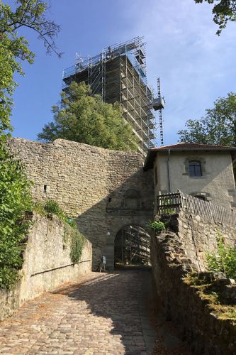 Bergfried-lichtenburg-ostheim-02